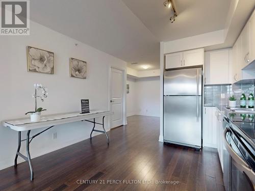 228 - 376 Highway 7 E, Richmond Hill, ON - Indoor Photo Showing Kitchen With Stainless Steel Kitchen