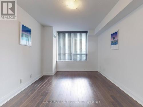 228 - 376 Highway 7 E, Richmond Hill, ON - Indoor Photo Showing Other Room