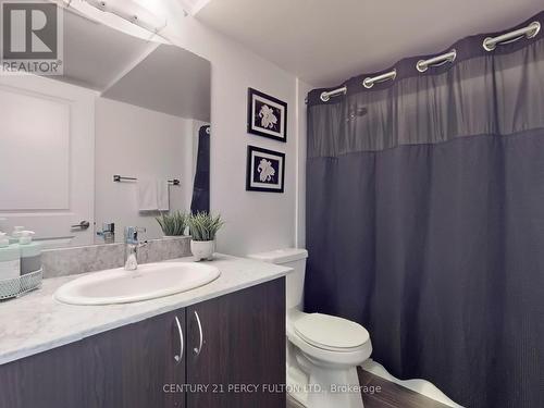 228 - 376 Highway 7 E, Richmond Hill, ON - Indoor Photo Showing Bathroom