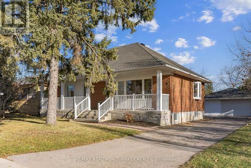 128 Queen Street, Newmarket, ON - Outdoor With Deck Patio Veranda