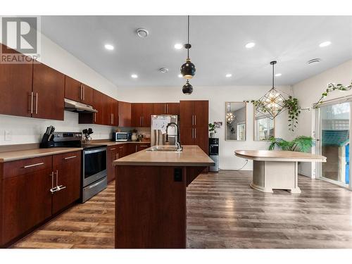 482 Similkameen Avenue, Princeton, BC - Indoor Photo Showing Kitchen With Stainless Steel Kitchen