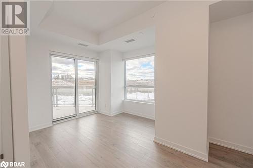 56 Lakeside Terrace Unit# 401, Barrie, ON 