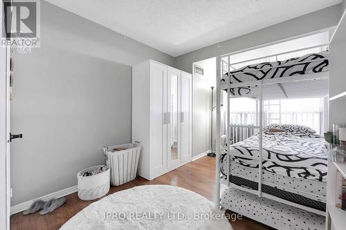 1811 - 410 Mclevin Avenue, Toronto, ON - Indoor Photo Showing Bedroom