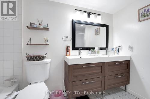 1811 - 410 Mclevin Avenue, Toronto, ON - Indoor Photo Showing Bathroom