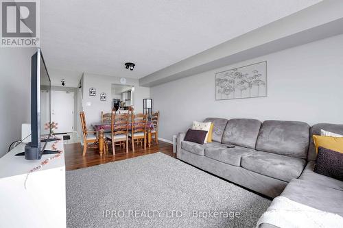 1811 - 410 Mclevin Avenue, Toronto, ON - Indoor Photo Showing Living Room