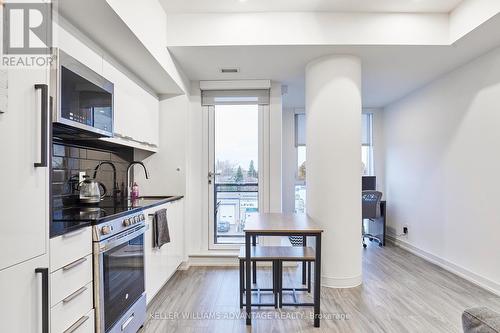 409 - 90 Glen Everest Road, Toronto, ON - Indoor Photo Showing Kitchen With Upgraded Kitchen