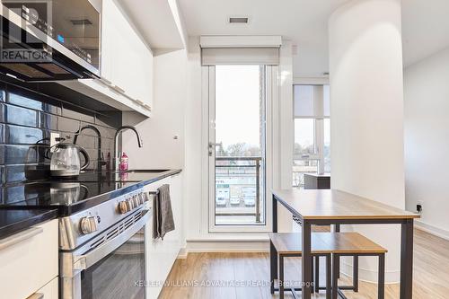 409 - 90 Glen Everest Road, Toronto, ON - Indoor Photo Showing Kitchen