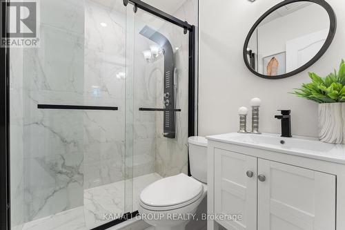 122 Longford Drive, Newmarket, ON - Indoor Photo Showing Bathroom