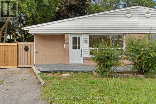 122 Longford Drive, Newmarket, ON - Outdoor