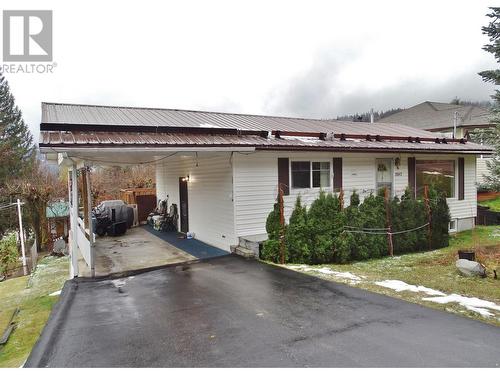 2057 Cook Avenue, Rossland, BC - Outdoor