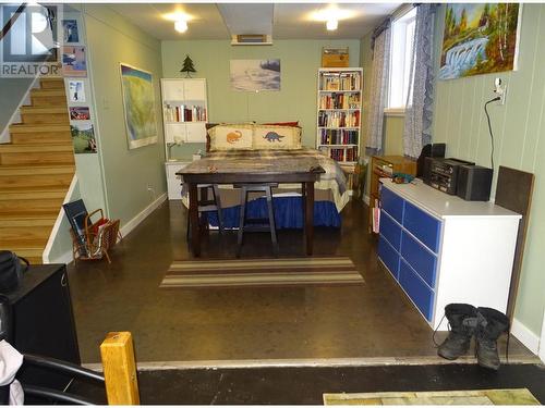 2057 Cook Avenue, Rossland, BC - Indoor Photo Showing Dining Room