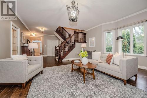 2184 Providence Road, Oakville, ON - Indoor Photo Showing Living Room