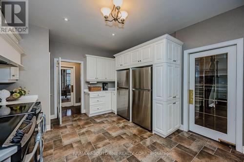 2184 Providence Road, Oakville, ON - Indoor Photo Showing Kitchen