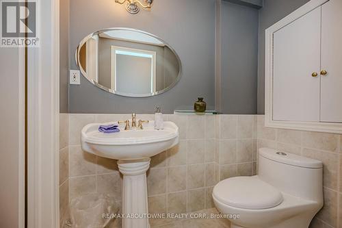 2184 Providence Road, Oakville, ON - Indoor Photo Showing Bathroom