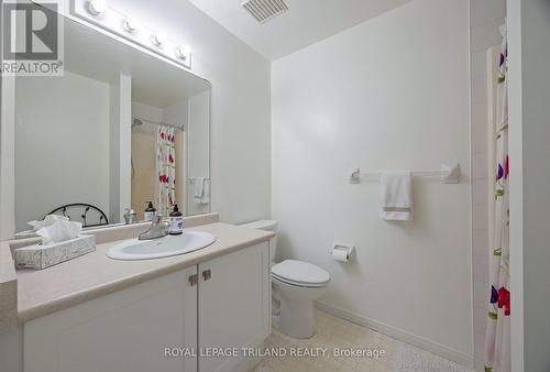 408 - 30 Chapman Court, London, ON - Indoor Photo Showing Bathroom