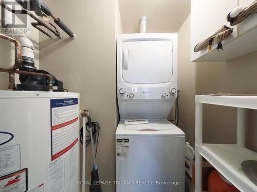 408 - 30 Chapman Court, London, ON - Indoor Photo Showing Laundry Room