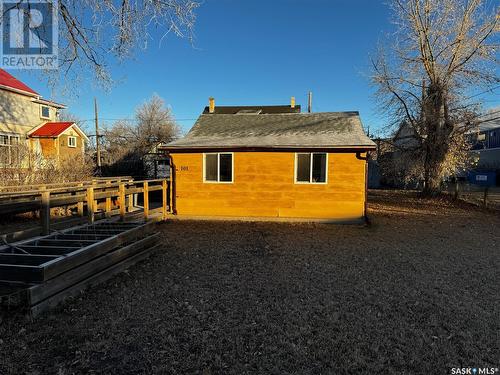 101 4Th Avenue W, Gravelbourg, SK - Outdoor