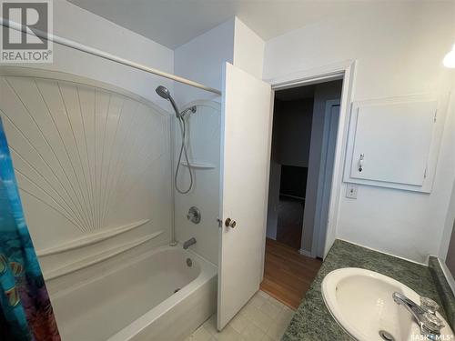 30 Irvin Crescent, Regina, SK - Indoor Photo Showing Bathroom