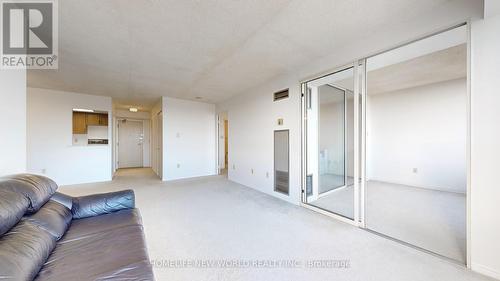 1123 - 3 Greystone Walk Drive, Toronto, ON - Indoor