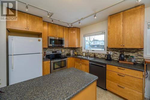 418 Freeman Street, Prince George, BC - Indoor Photo Showing Kitchen With Double Sink