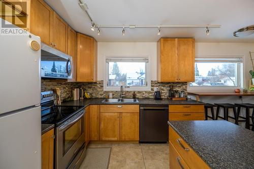 418 Freeman Street, Prince George, BC - Indoor Photo Showing Kitchen With Double Sink