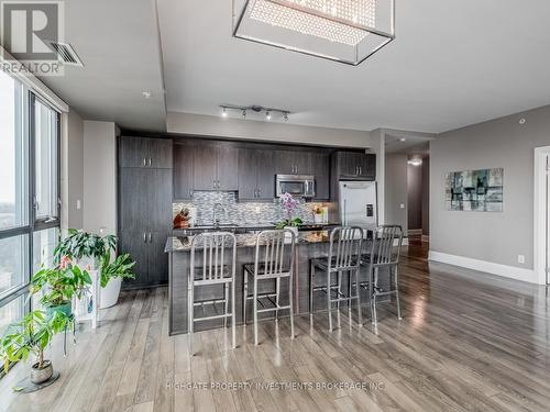 1102 - 45 Yorkland Boulevard, Brampton, ON - Indoor Photo Showing Dining Room