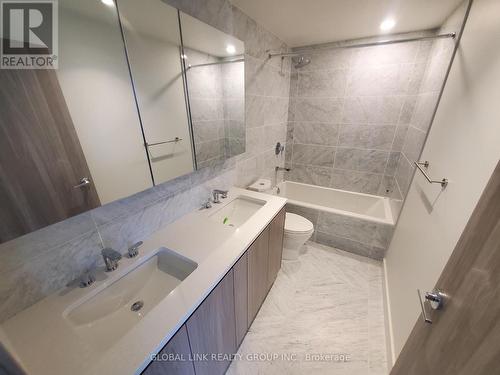 3502 - 95 Mcmahon Drive, Toronto, ON - Indoor Photo Showing Bathroom