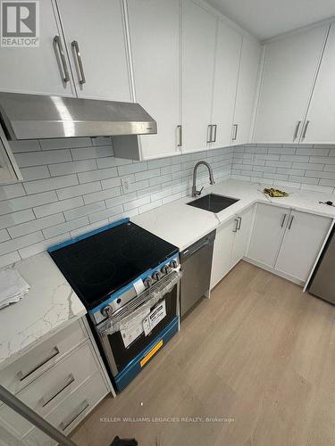 1 - 106 Miller Street, Toronto, ON - Indoor Photo Showing Kitchen With Upgraded Kitchen