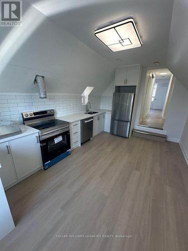 2 - 106 Miller Street, Toronto, ON - Indoor Photo Showing Kitchen