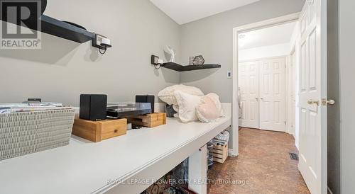 15 Bayside Court W, London, ON - Indoor Photo Showing Other Room