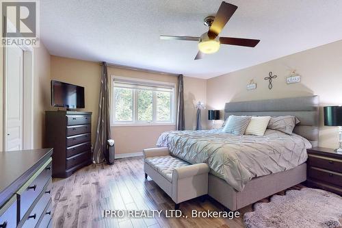 80 Oakhaven Place, Hamilton, ON - Indoor Photo Showing Bedroom