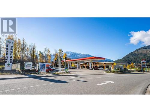 1872 Trans-Canada Highway, Revelstoke, BC 