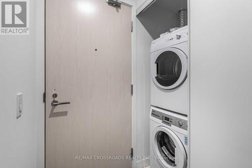 501 - 115 Blue Jays Way, Toronto, ON - Indoor Photo Showing Laundry Room