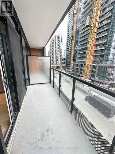 610 - 117 Broadway Avenue, Toronto, ON - Outdoor With Balcony With Exterior