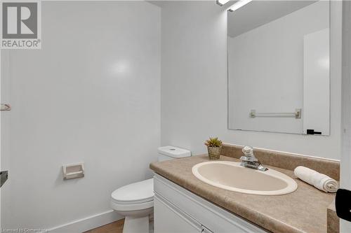 405 Kingscourt Drive Unit# 4, Waterloo, ON - Indoor Photo Showing Bathroom