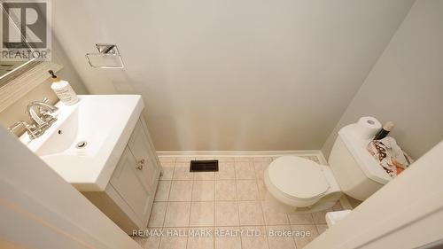 1035 Beatrice Street E, Oshawa, ON - Indoor Photo Showing Bathroom