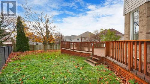 1035 Beatrice Street E, Oshawa, ON - Outdoor