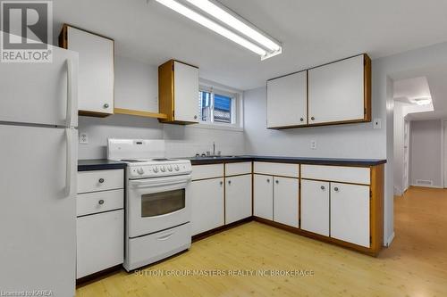 515 Rideau Street, Kingston (East Of Sir John A. Blvd), ON - Indoor Photo Showing Kitchen