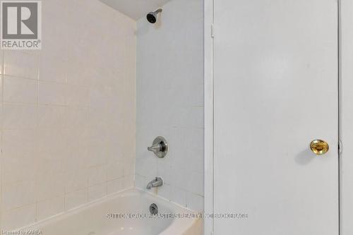 515 Rideau Street, Kingston (East Of Sir John A. Blvd), ON - Indoor Photo Showing Bathroom