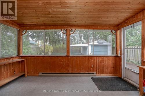 31 Glass Avenue E, London, ON - Indoor Photo Showing Other Room