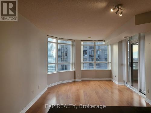 1613 - 310 Burnhamthorpe Road W, Mississauga, ON - Indoor Photo Showing Other Room