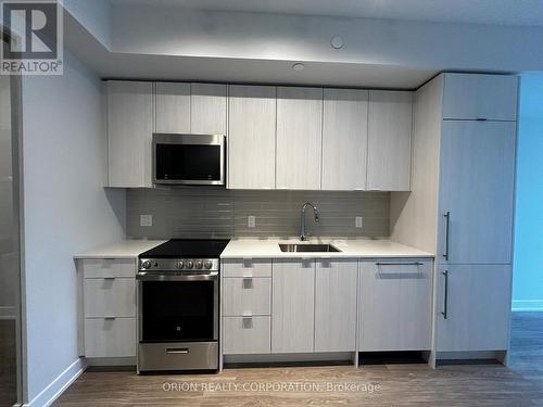 1103 - 4130 Parkside Village Drive, Mississauga, ON - Indoor Photo Showing Kitchen