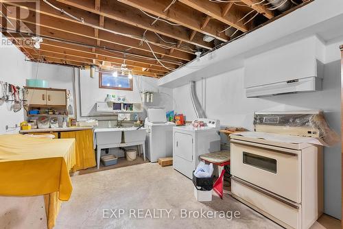 7737 Mount Carmel Boulevard, Niagara Falls (208 - Mt. Carmel), ON - Indoor Photo Showing Laundry Room