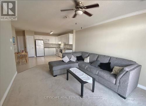 1001 - 353 Commissioners Road W, London, ON - Indoor Photo Showing Living Room