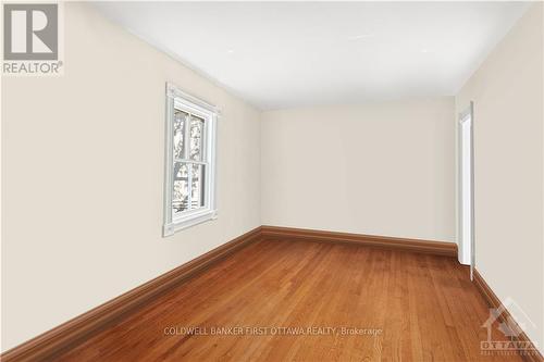 66 Bell Street, Ottawa, ON - Indoor Photo Showing Other Room