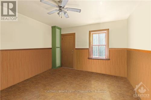 66 Bell Street, Ottawa, ON - Indoor Photo Showing Other Room