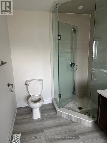 Main - 9235 White Oak Avenue, Niagara Falls, ON - Indoor Photo Showing Bathroom