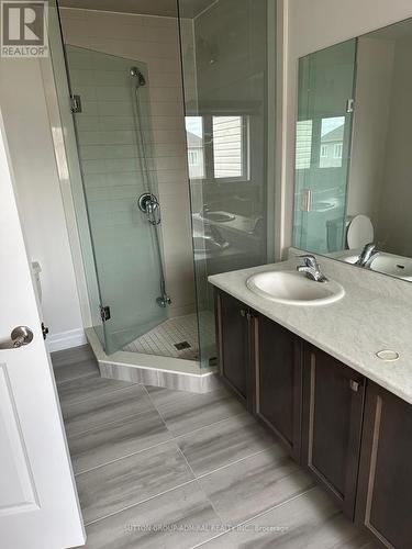 Main - 9235 White Oak Avenue, Niagara Falls, ON - Indoor Photo Showing Bathroom