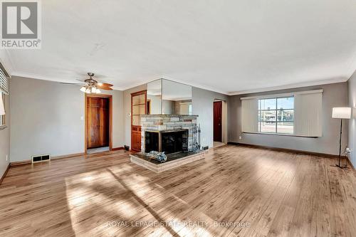 113 Green Road, Hamilton, ON - Indoor Photo Showing Living Room With Fireplace