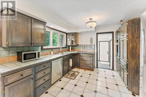 1946 Cordukes Road, Kingston (City North Of 401), ON - Indoor Photo Showing Kitchen With Double Sink